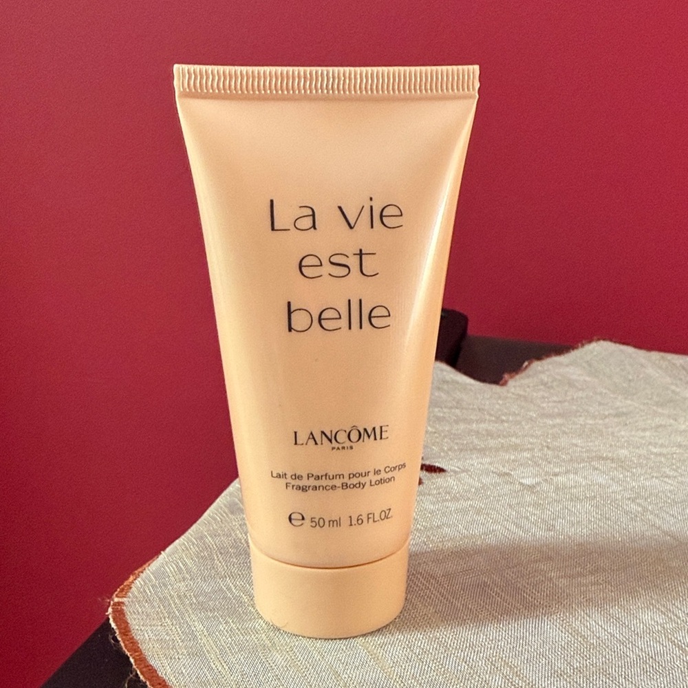 Lancôme La Vie Est Belle Body Lotion